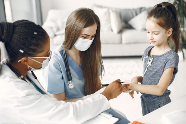 Pierwsza wizyta u pediatry: jak się przygotować